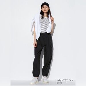 Uniqlo black cargo pants
